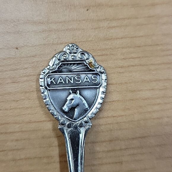 Kansas souvenirs Abilene plate, Dodge City cup and saucer , Collectible spoon - Picture 11 of 11